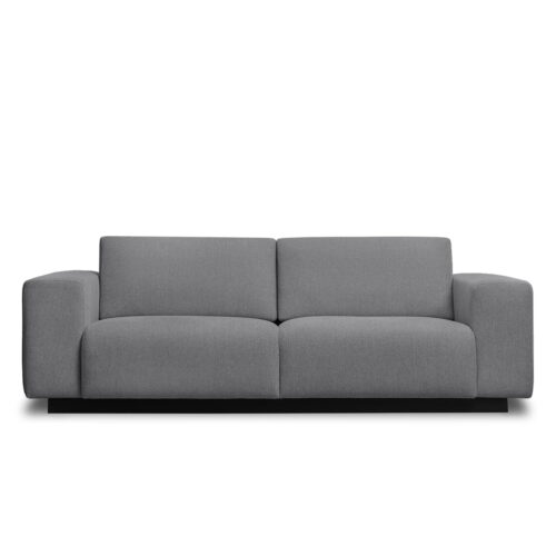 Wilken färg passar till mörkgrå soffa